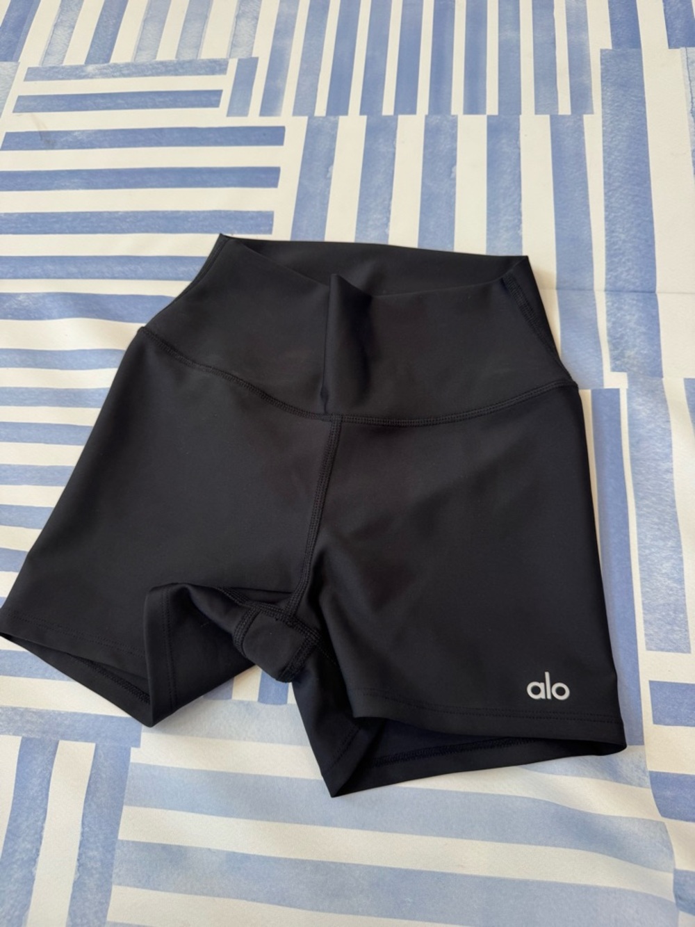 NEW Alo Black Women's Shorts - Picture 6 of 6